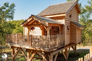 1. Cabanes Perchées